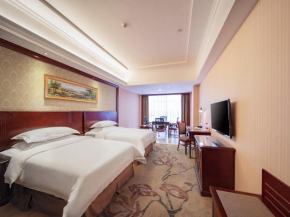 Гостиница Vienna Classic Hotel Shizhongshan Avenue  Цзюцзян